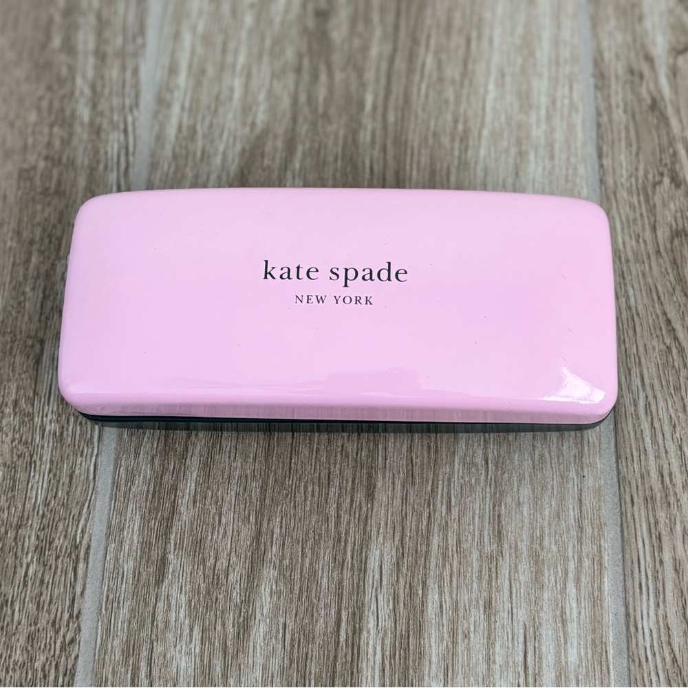 - Kate spade sun glasses case